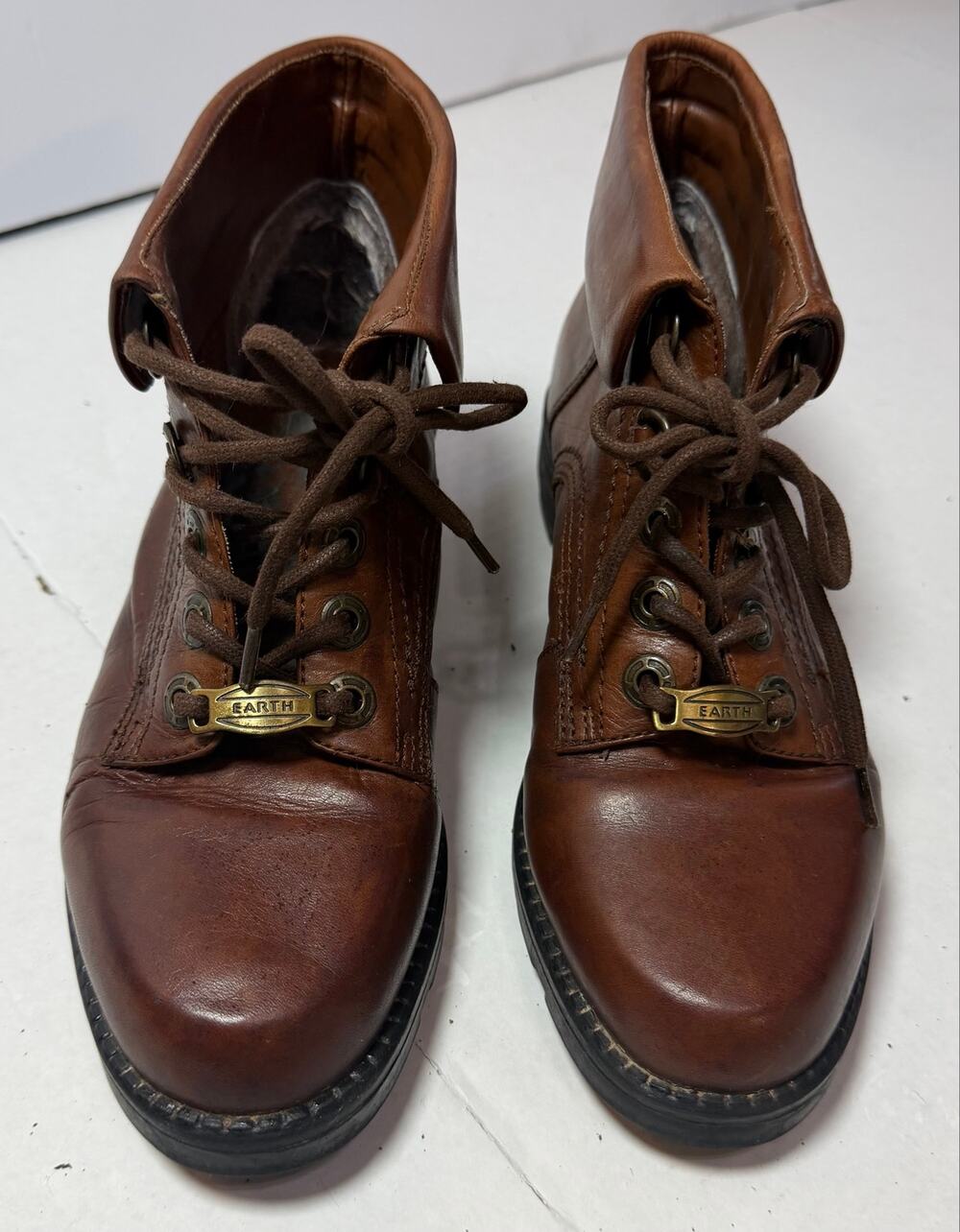 Earth Shoes Womens 8.5 Brown Leather Lace Up Ankle Boots Lug Sole Comfort